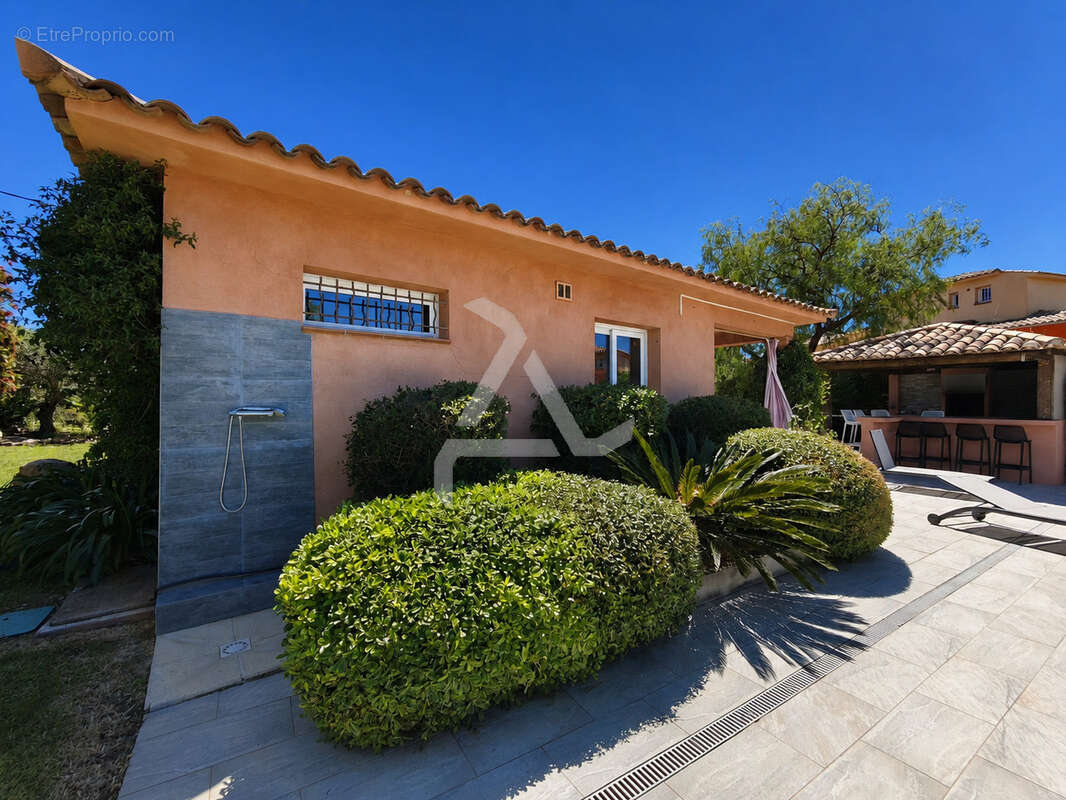 Maison à PORTO-VECCHIO