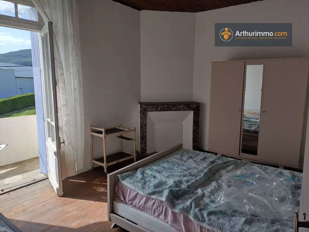 Maison à VILLENEUVE-D&#039;OLMES