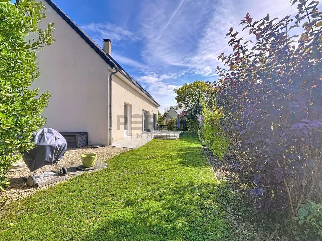 Maison à CONDE-LES-HERPY