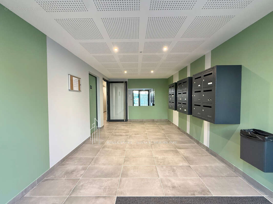 Appartement à LE PEAGE-DE-ROUSSILLON