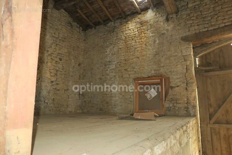 Maison à MERCY-LE-BAS