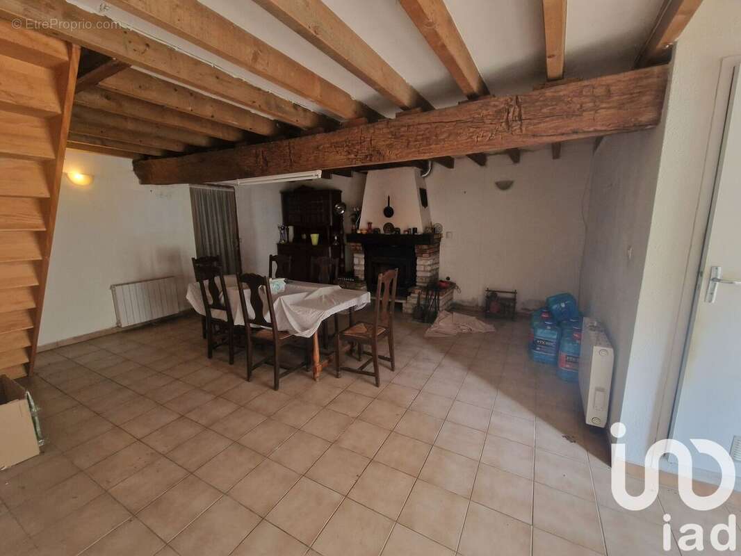 Maison 88 m² à Stigny  - photo 3