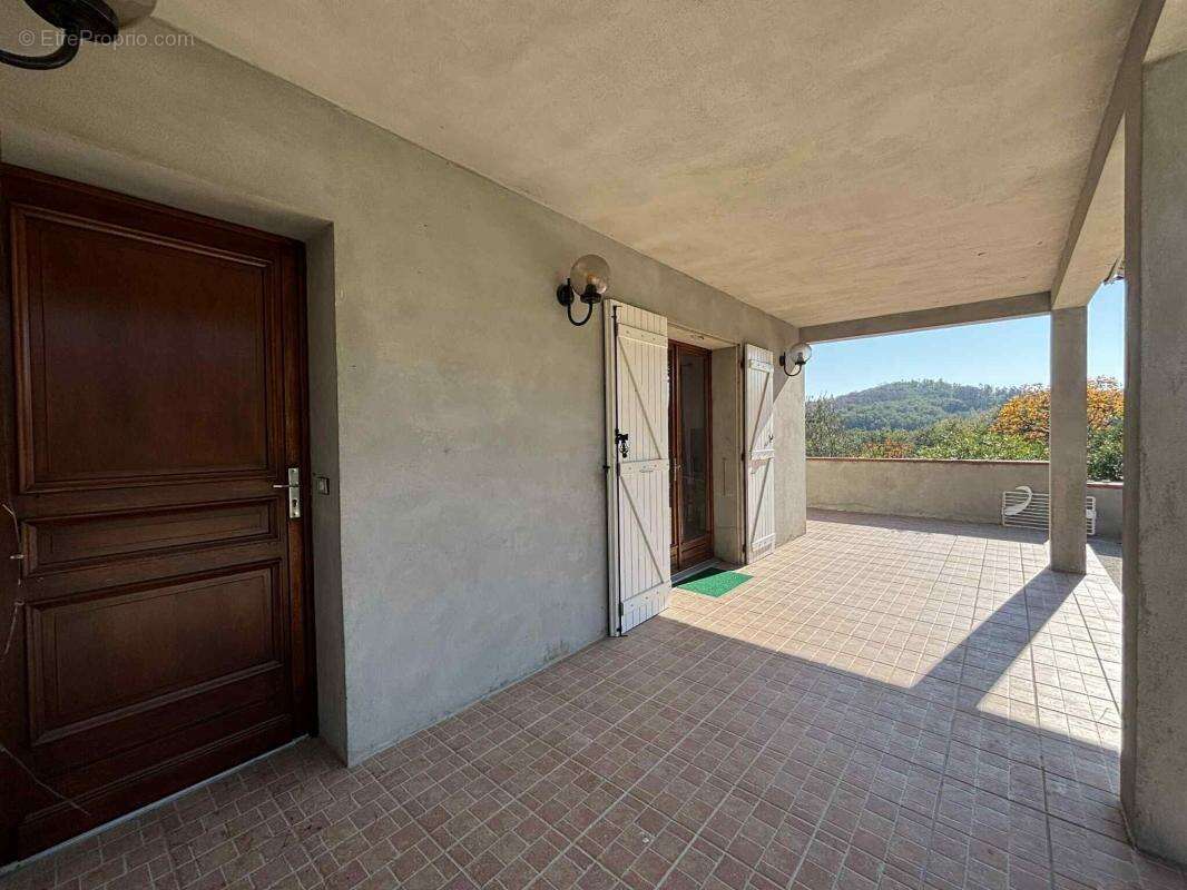 Maison à PUYLAURENS