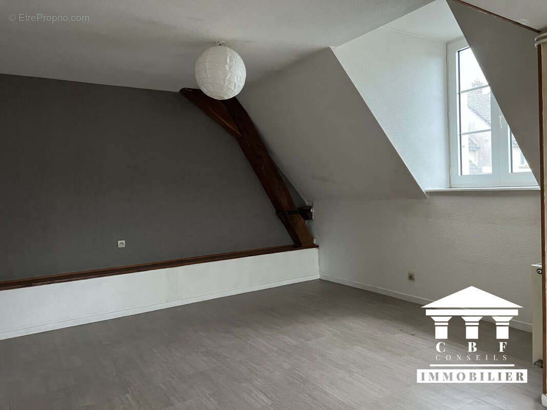 Appartement à SAINT-SERNIN-DU-BOIS