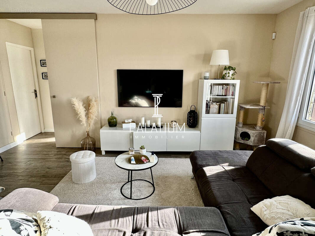 Appartement 101 m² à Manosque  - photo 4
