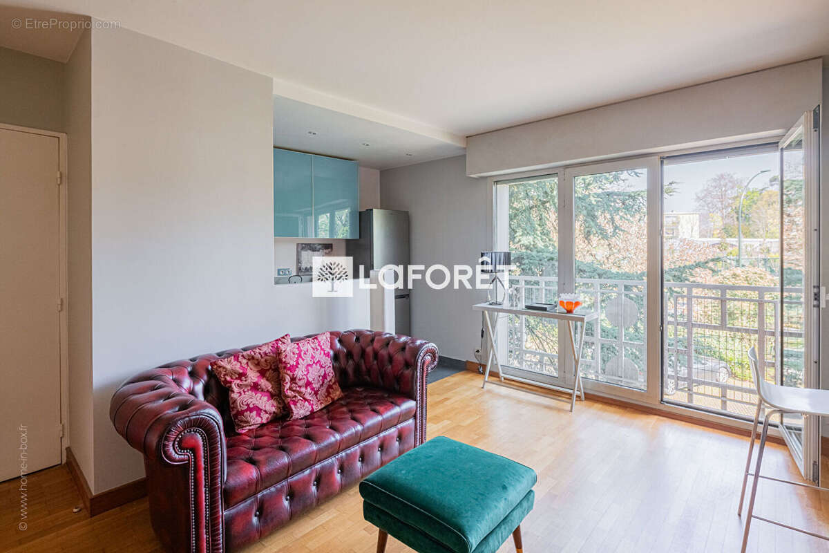 Appartement à LA CELLE-SAINT-CLOUD