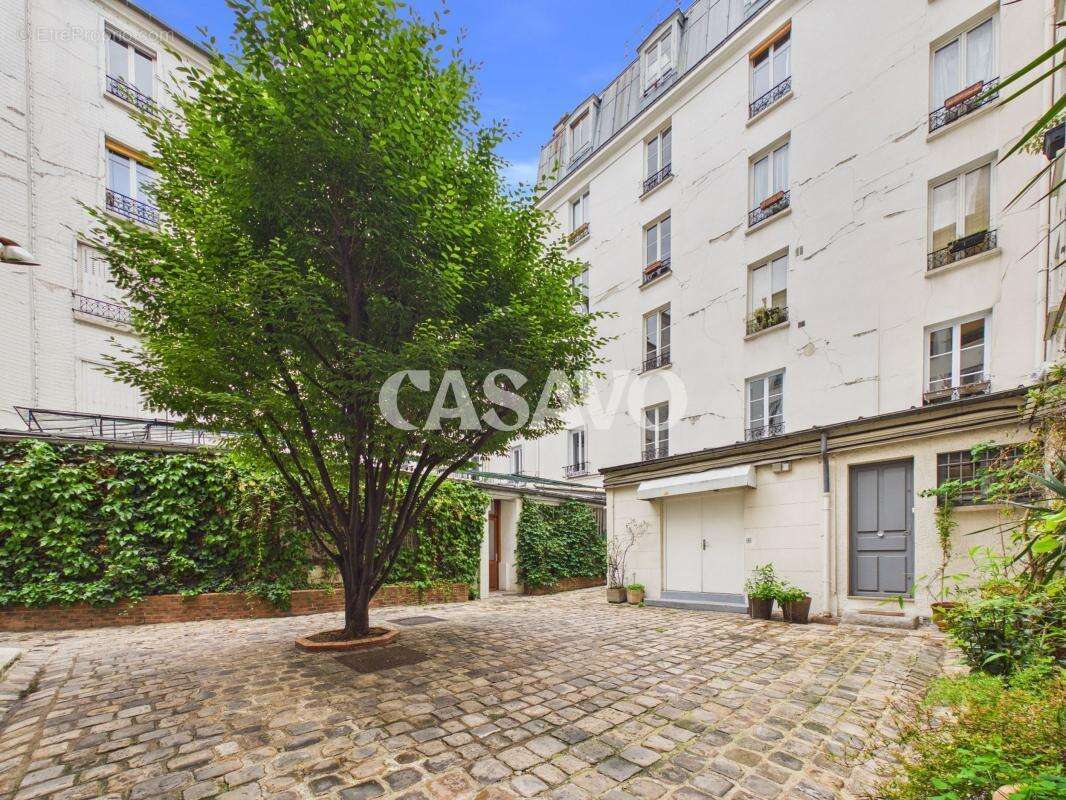 Appartement à PARIS-10E