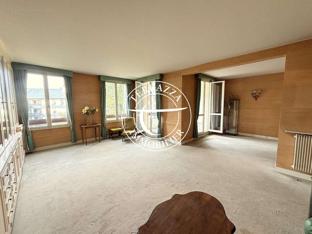 Appartement à LOUVECIENNES