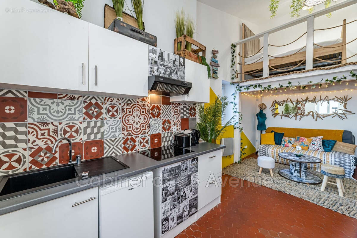 Appartement à MARSEILLE-2E