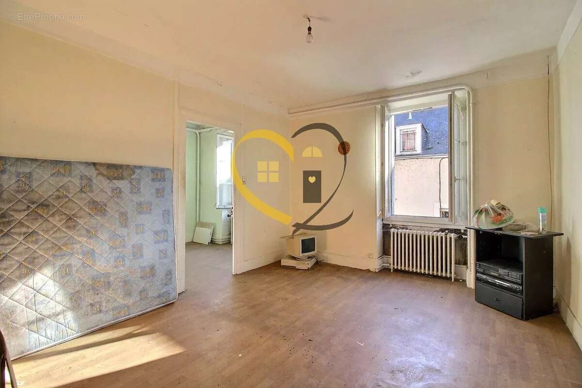 Maison à CHATEAUNEUF-SUR-CHER