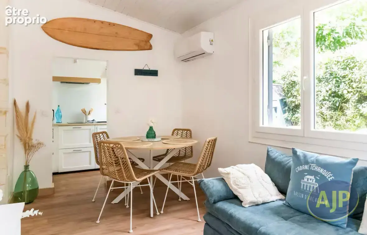 Côté bassin, en plein centre, charmante maison T2. - photo 1