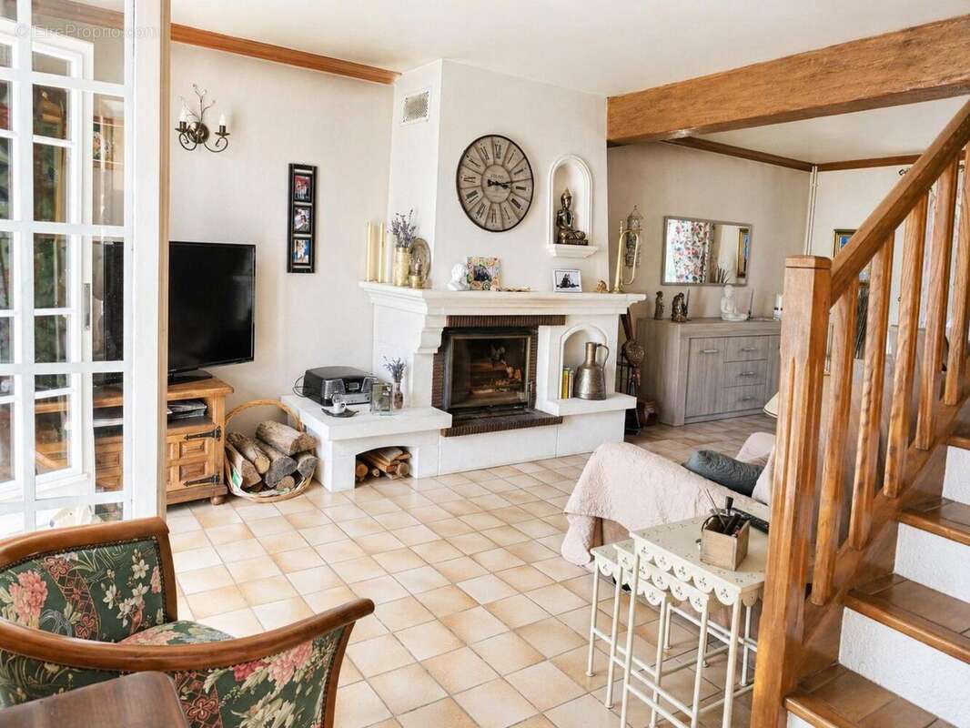Maison 158 m² à Le Chatelet-Sur-Retourne  - photo 4