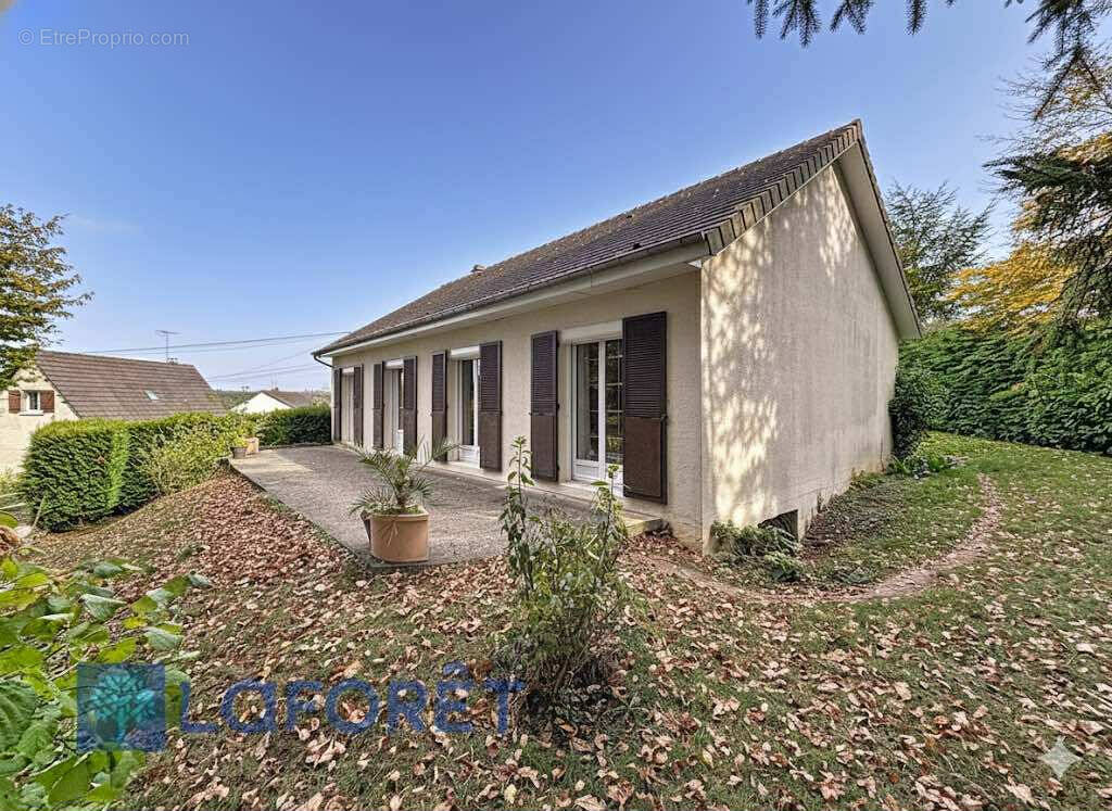 Maison à LA BONNEVILLE-SUR-ITON