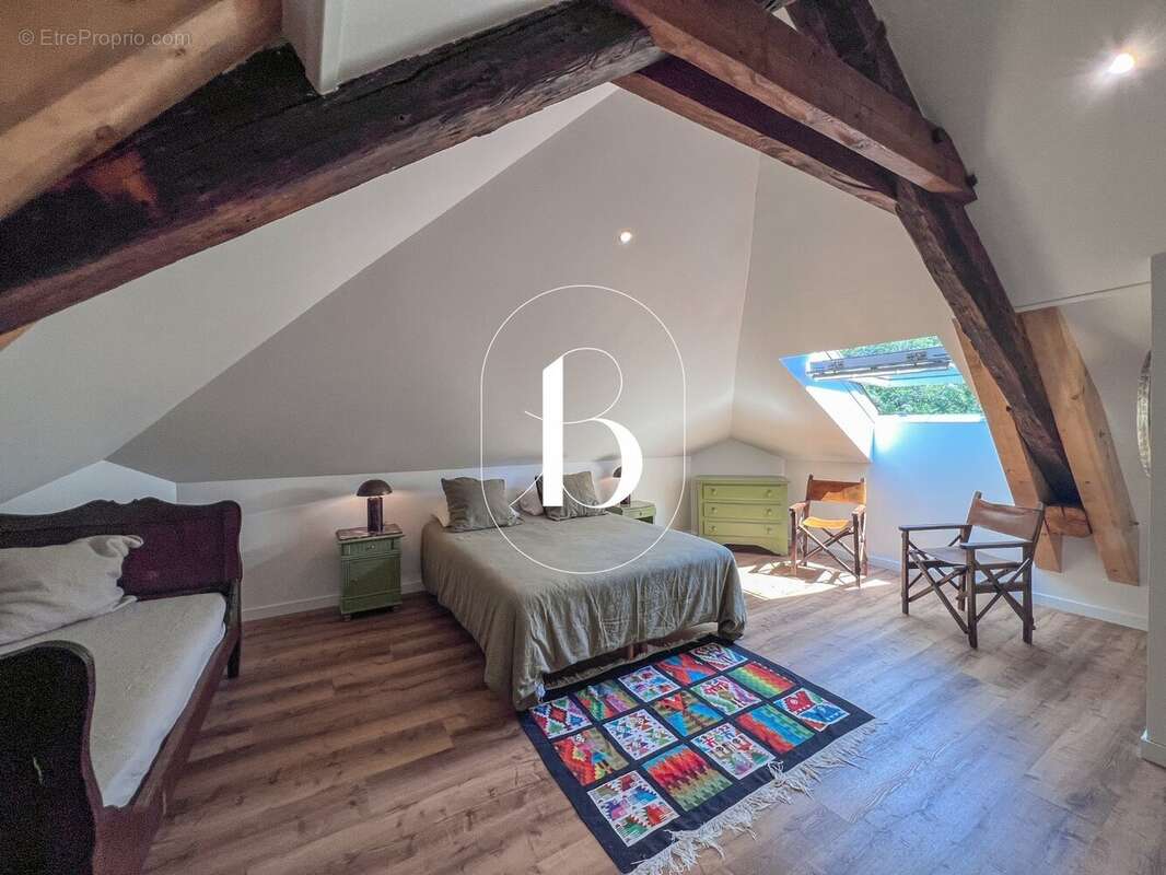 Maison 330 m² à Vinezac  - photo 33