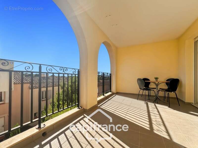 Appartement à MALLEMORT