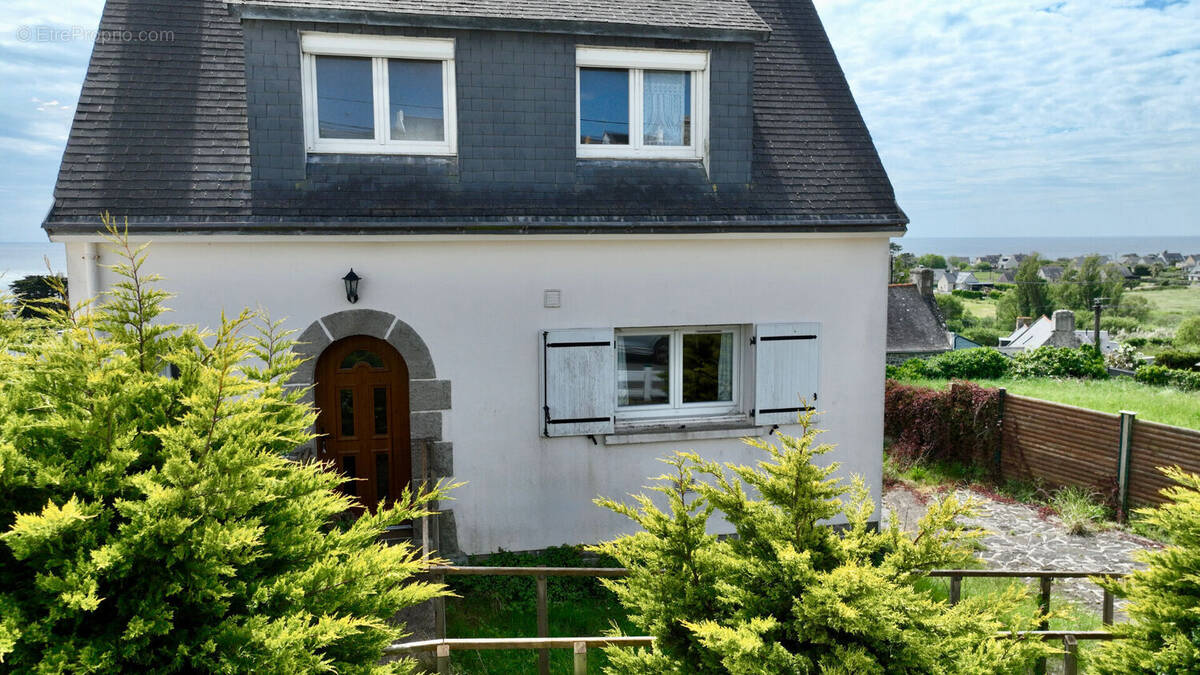 Maison à PLOUHINEC
