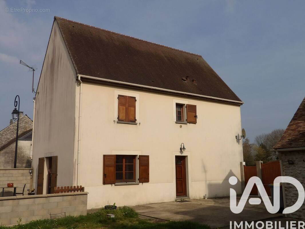 Photo 1 - Maison à DENONVILLE