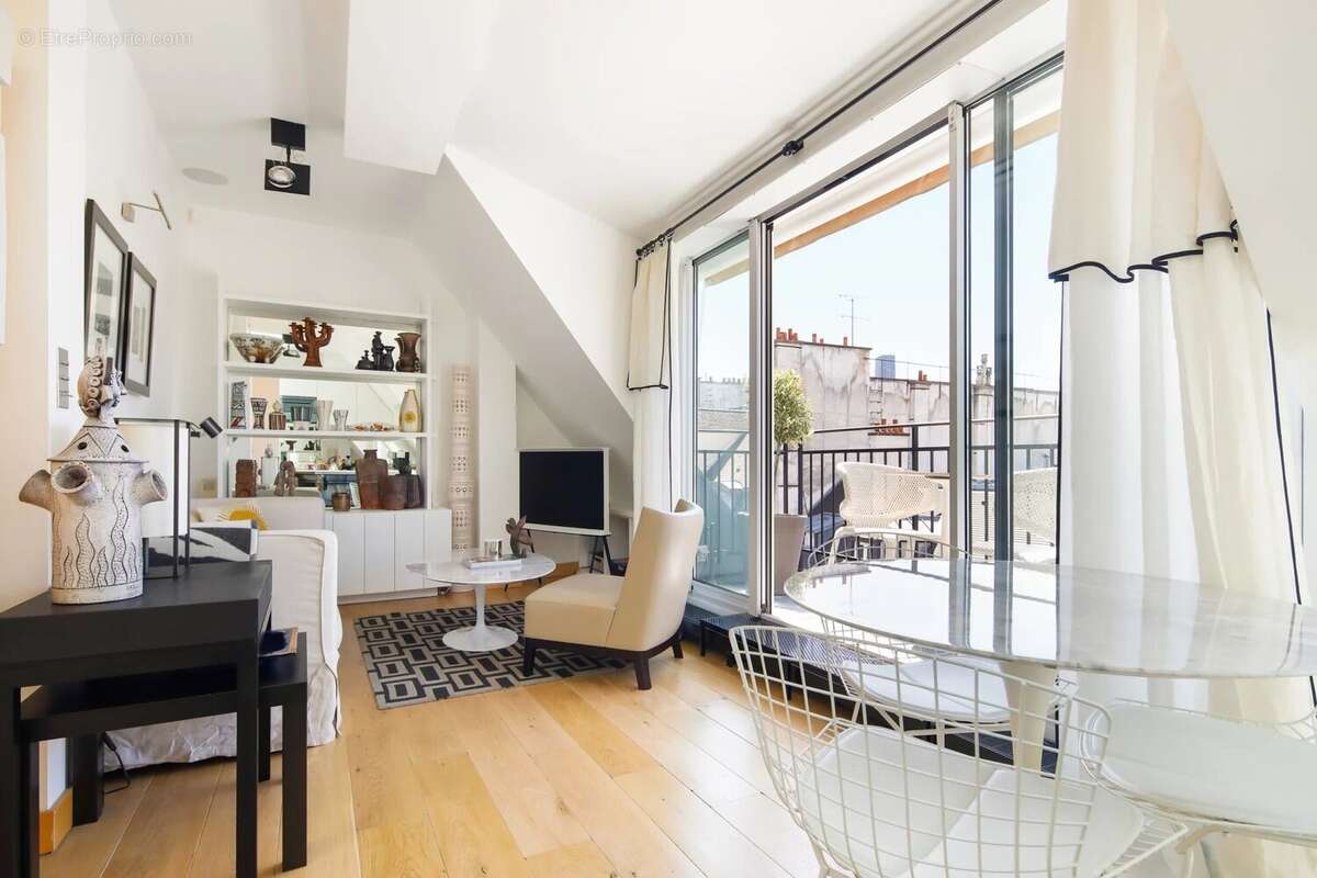 Appartement à PARIS-6E