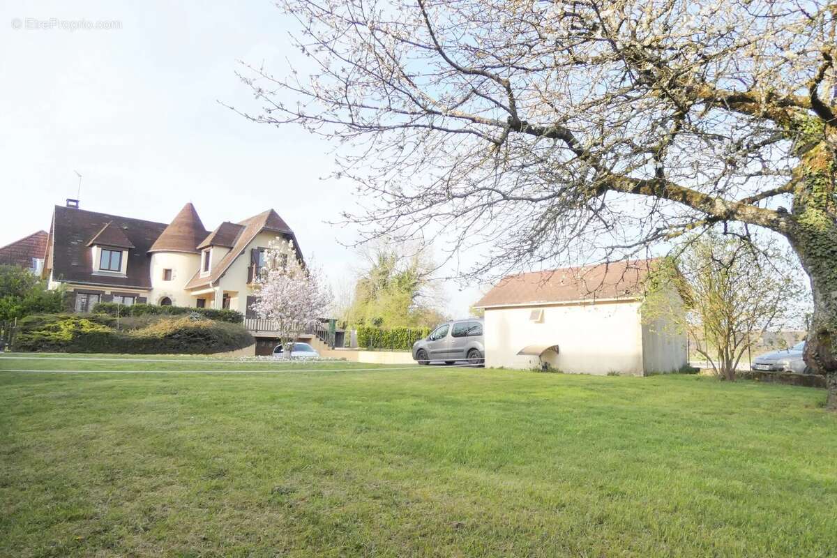 Maison à MONTCHANIN