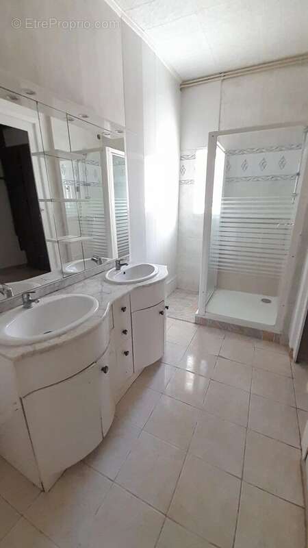 Appartement à MONTMERLE-SUR-SAONE