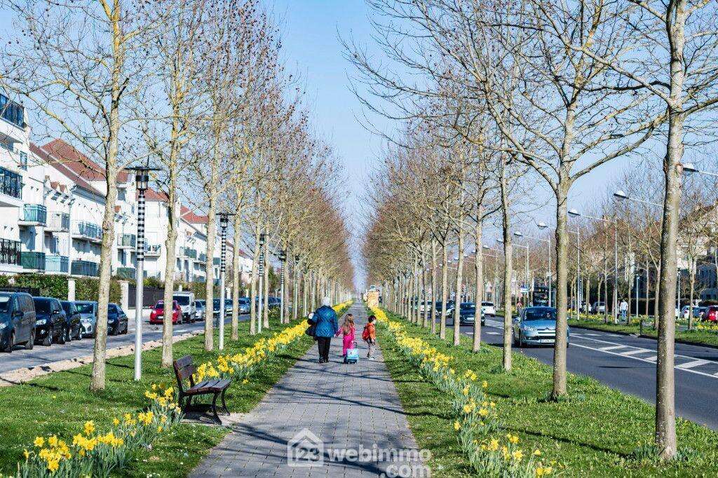 Appartement à BUSSY-SAINT-GEORGES