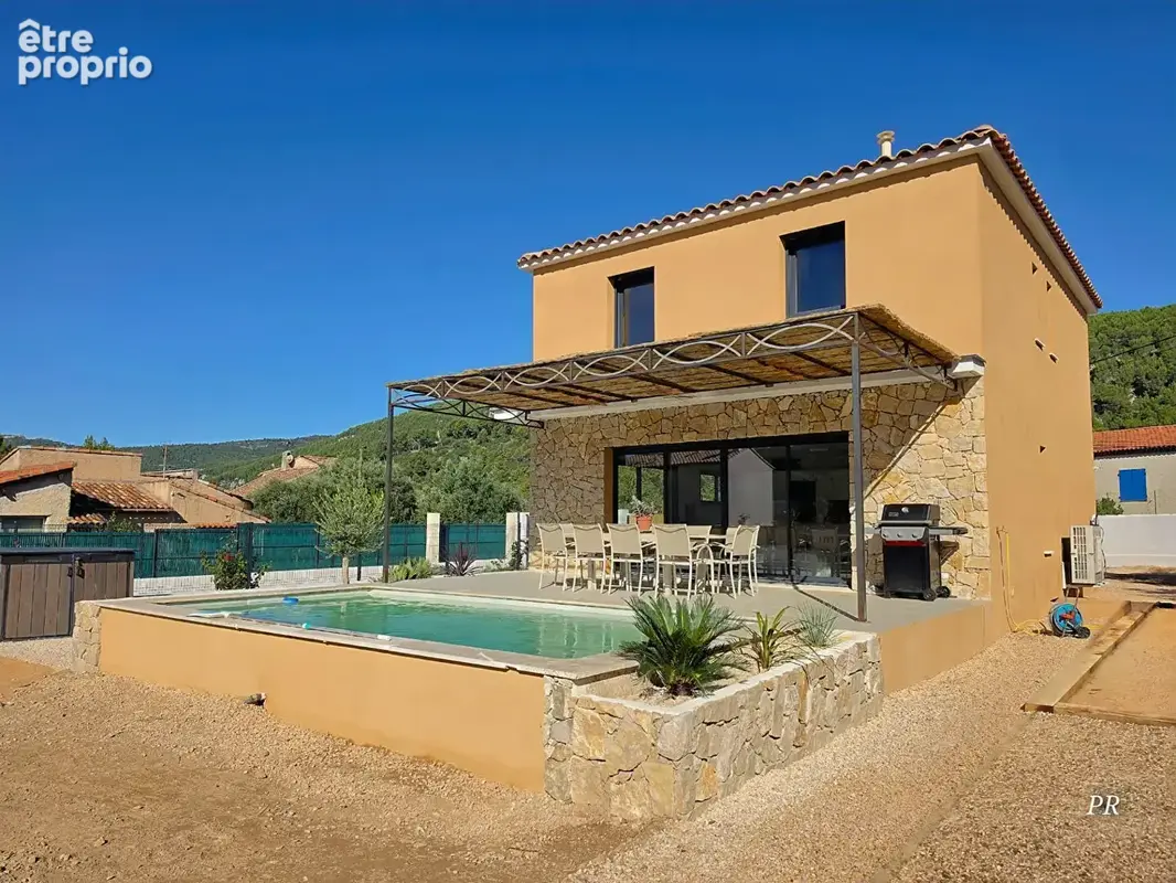 Maison à CUGES-LES-PINS