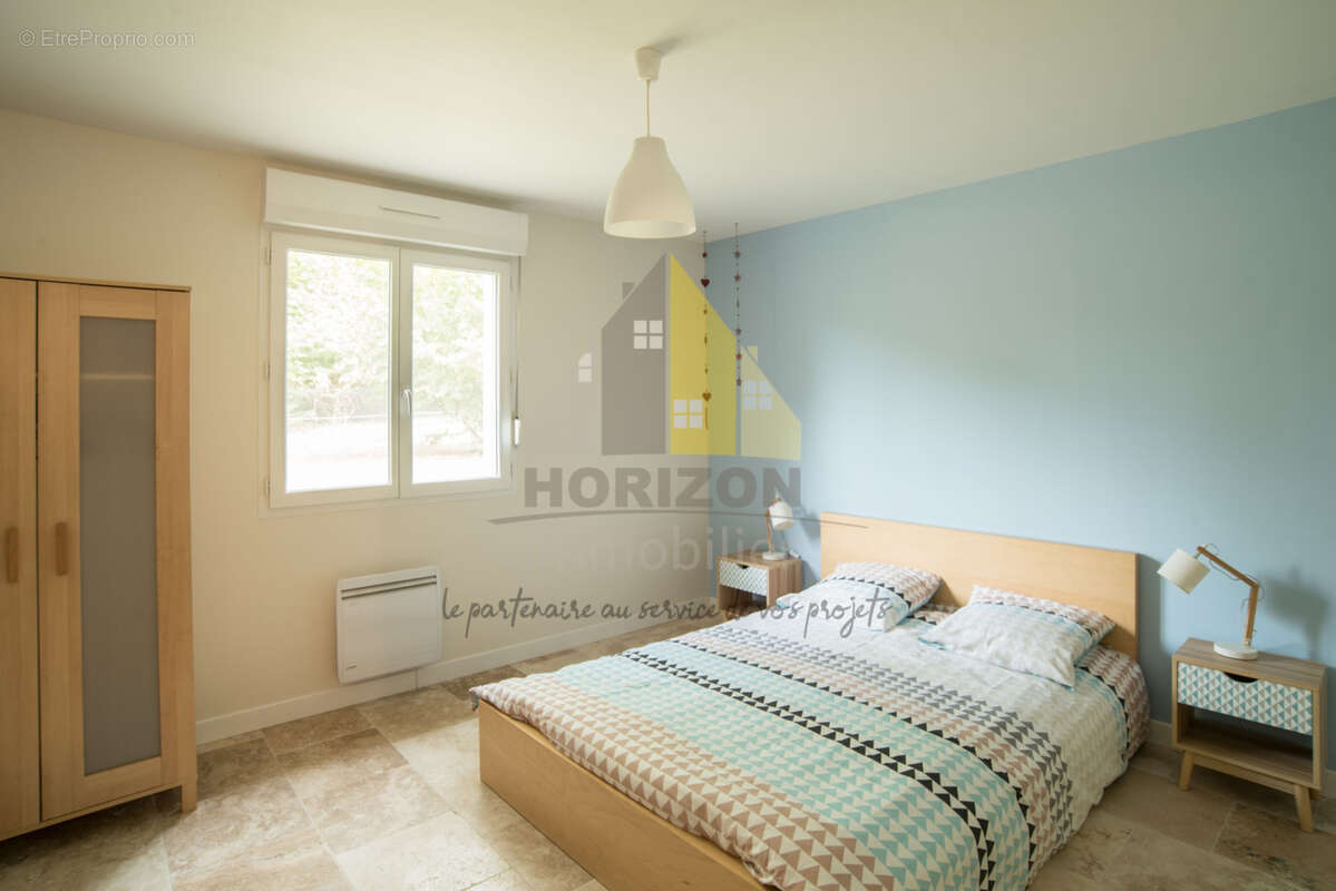 Maison à COMMENAILLES