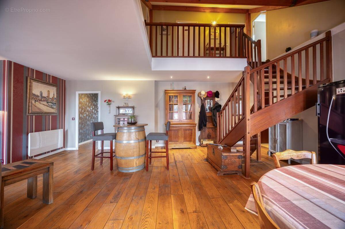 Appartement à CARRIERES-SUR-SEINE