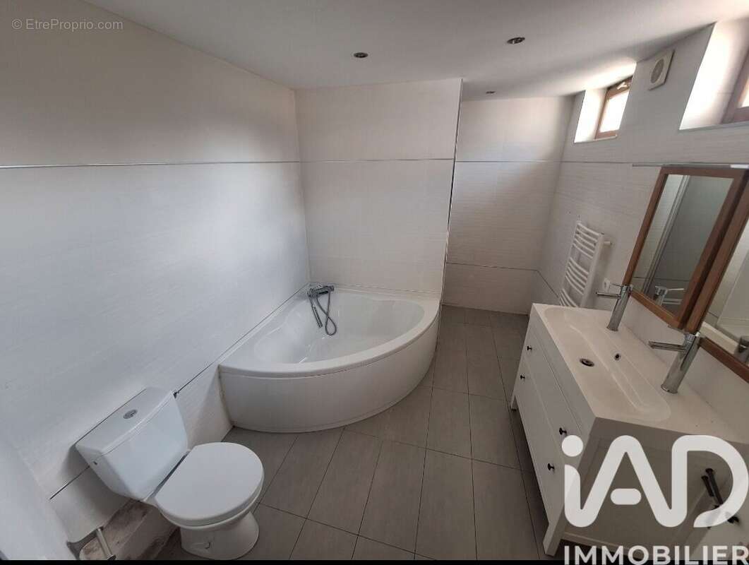Maison 183 m² à Montigny-Sur-Avre  - photo 8