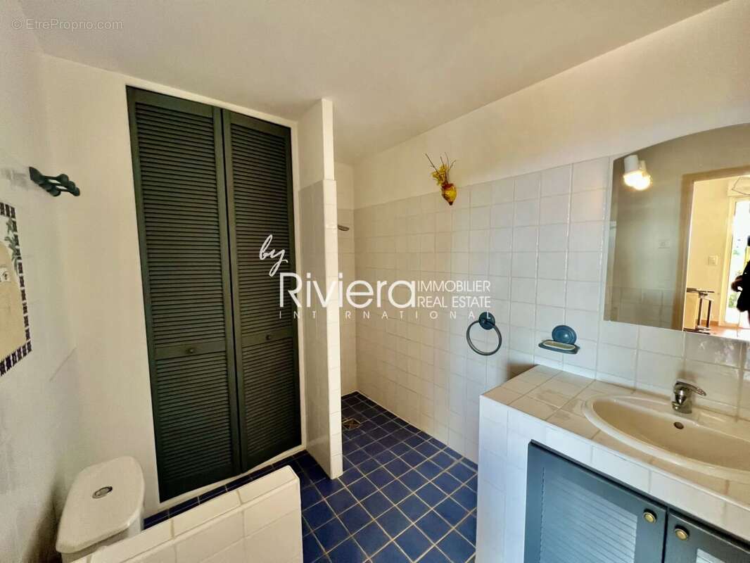 VUE MER PANORAMIQUE - Propriété avec piscine à débordement.. - photo 22