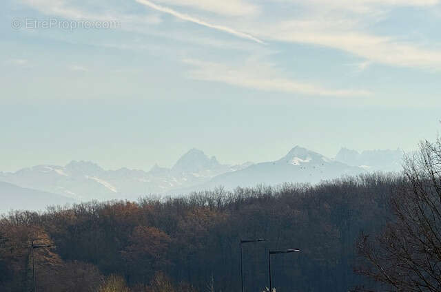 Appartement à FERNEY-VOLTAIRE