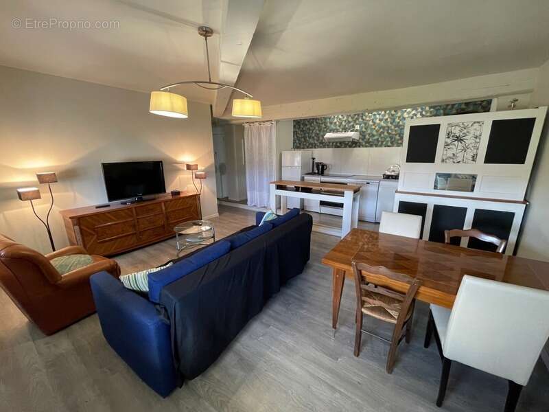 Appartement à LEZIGNAN-CORBIERES
