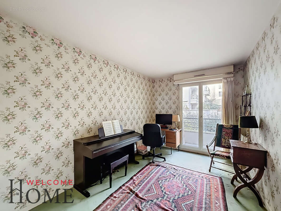 Appartement à LEVALLOIS-PERRET