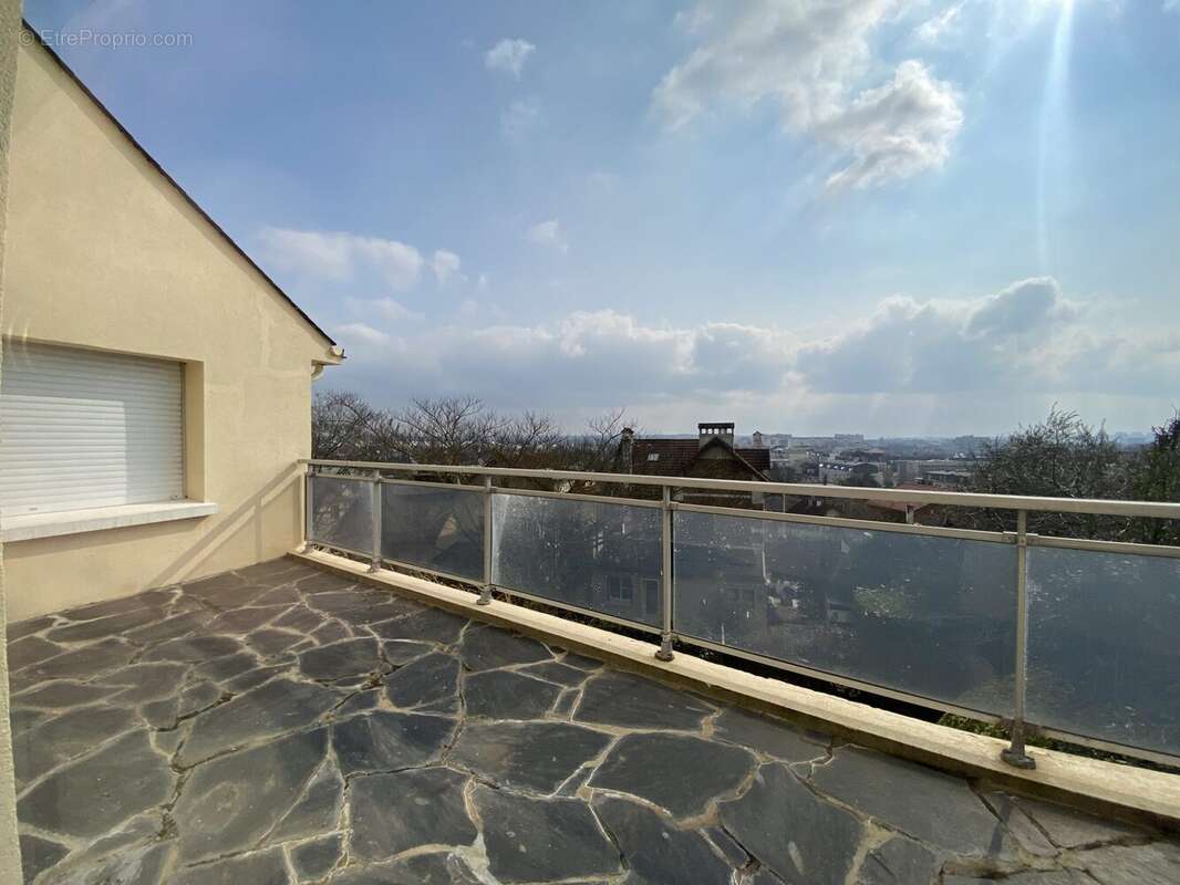 Maison à JUVISY-SUR-ORGE