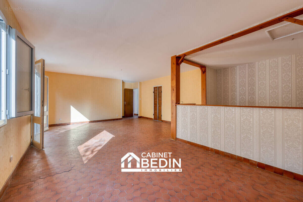 Maison 94 m² à Pessac  - photo 2