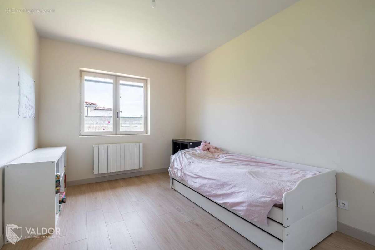 Maison à SAINT-GEORGES-DE-RENEINS