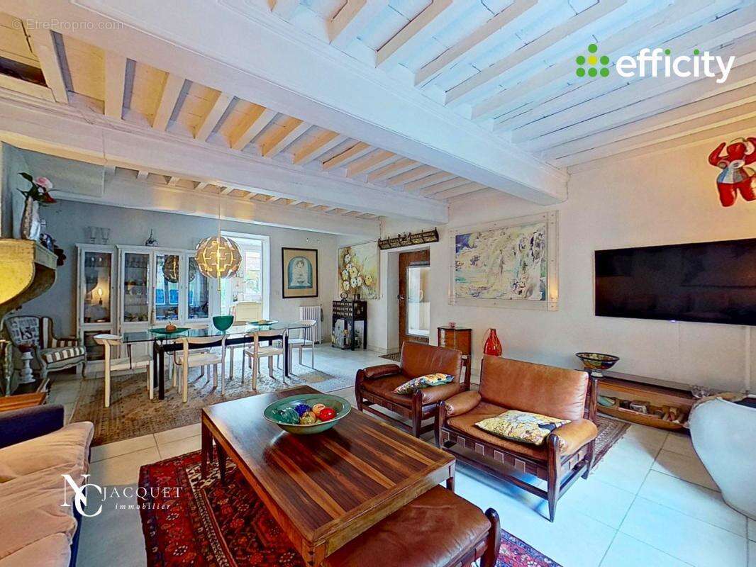 Maison à RILLIEUX-LA-PAPE