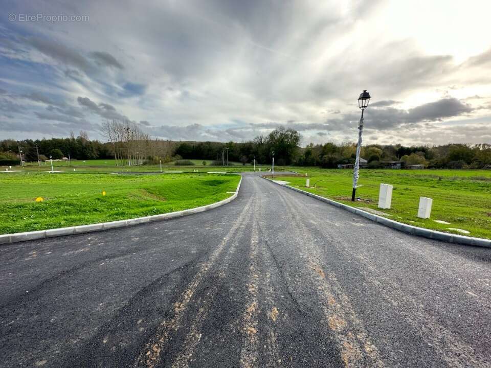 Terrain à SAINT-GEORGES-MOTEL