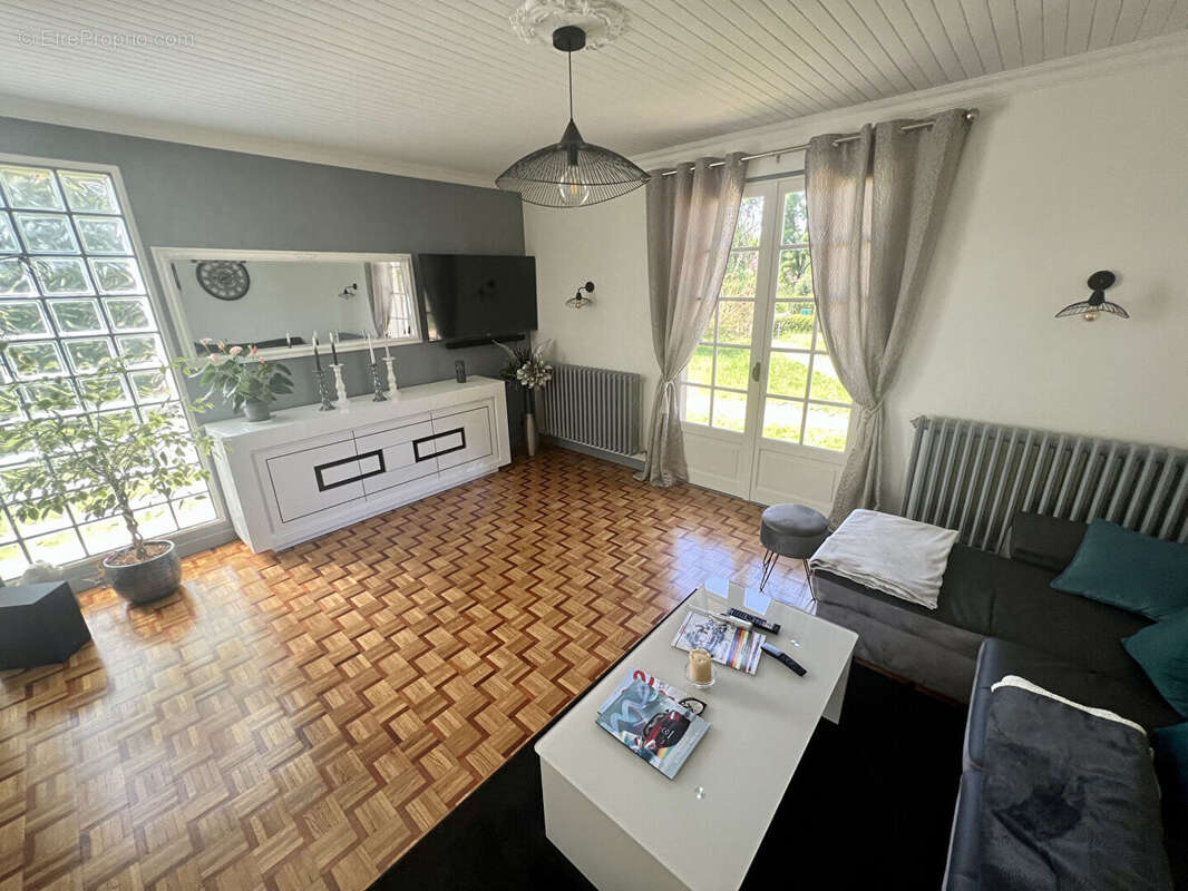 Maison à SAINT-GERMAIN-DU-BOIS