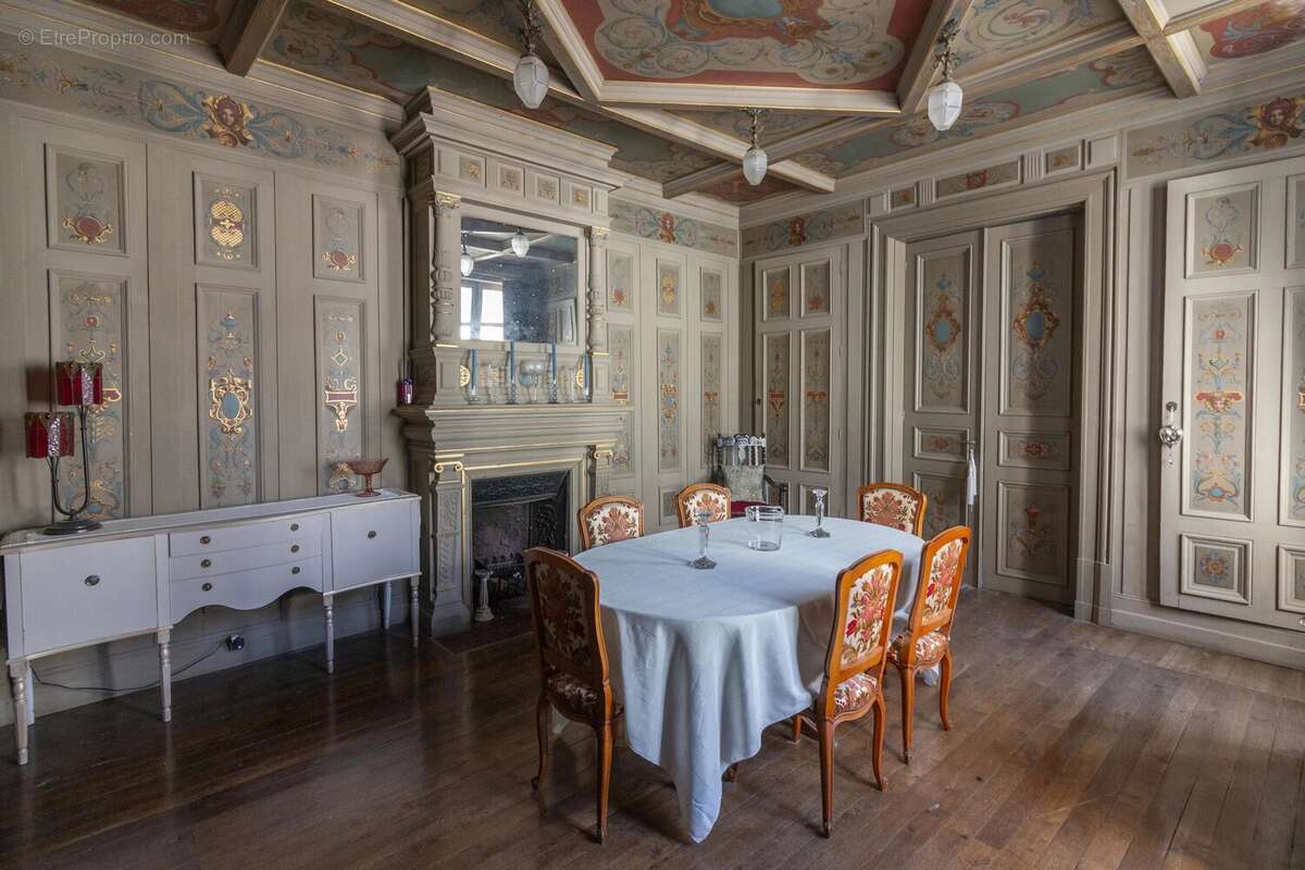 Maison à CHATEAUNEUF-SUR-CHARENTE