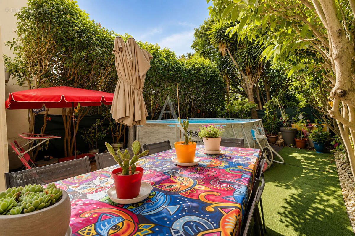 Appartement à MARSEILLE-12E