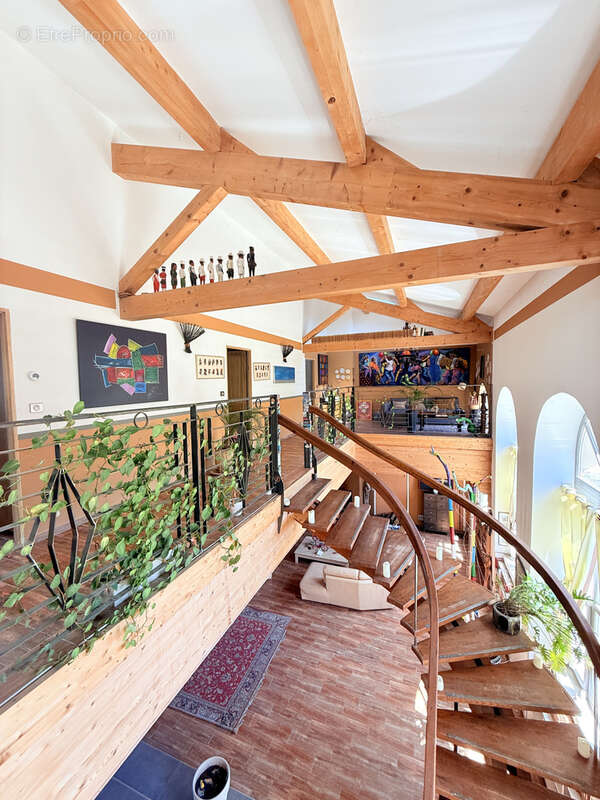 Autre à MONTBOUCHER-SUR-JABRON