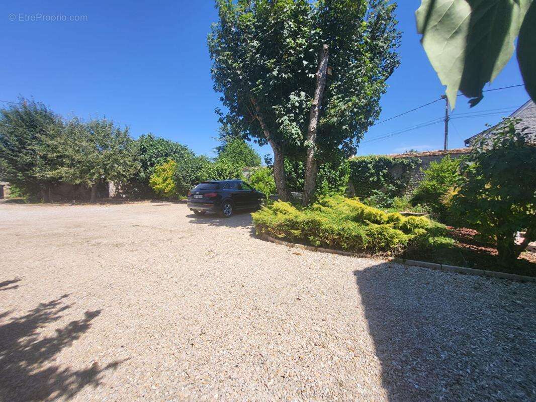 Opportunité Exceptionnelle : Ensemble Immobilier de Charme Entre Paris et Orléans. Idéal Investissement Locatif ! - photo 18