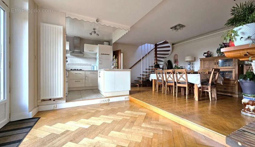 Appartement à FOUGERES