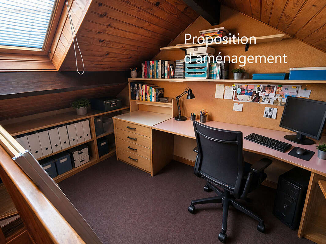 Maison à VOISINS-LE-BRETONNEUX