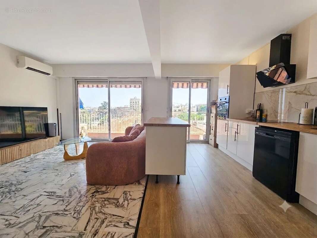 3 Pièces de 73,32 m² avec balcon, cave et parking en sous-sol / Saint Laurent du Var Centre / 5min de la mer et de l'aéroport - photo 3