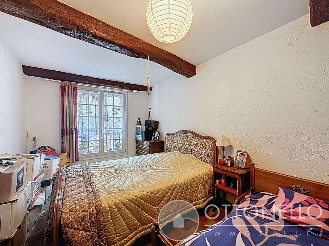 Maison à ROQUEBRUNE-SUR-ARGENS