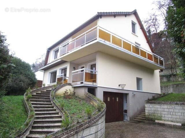 Maison à CIRES-LES-MELLO