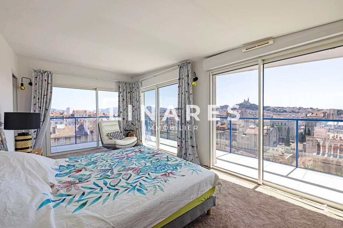 Appartement à MARSEILLE-6E