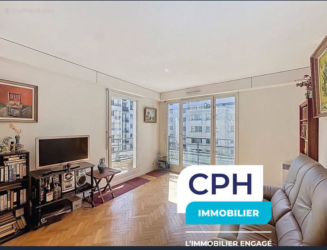 Appartement à PARIS-19E